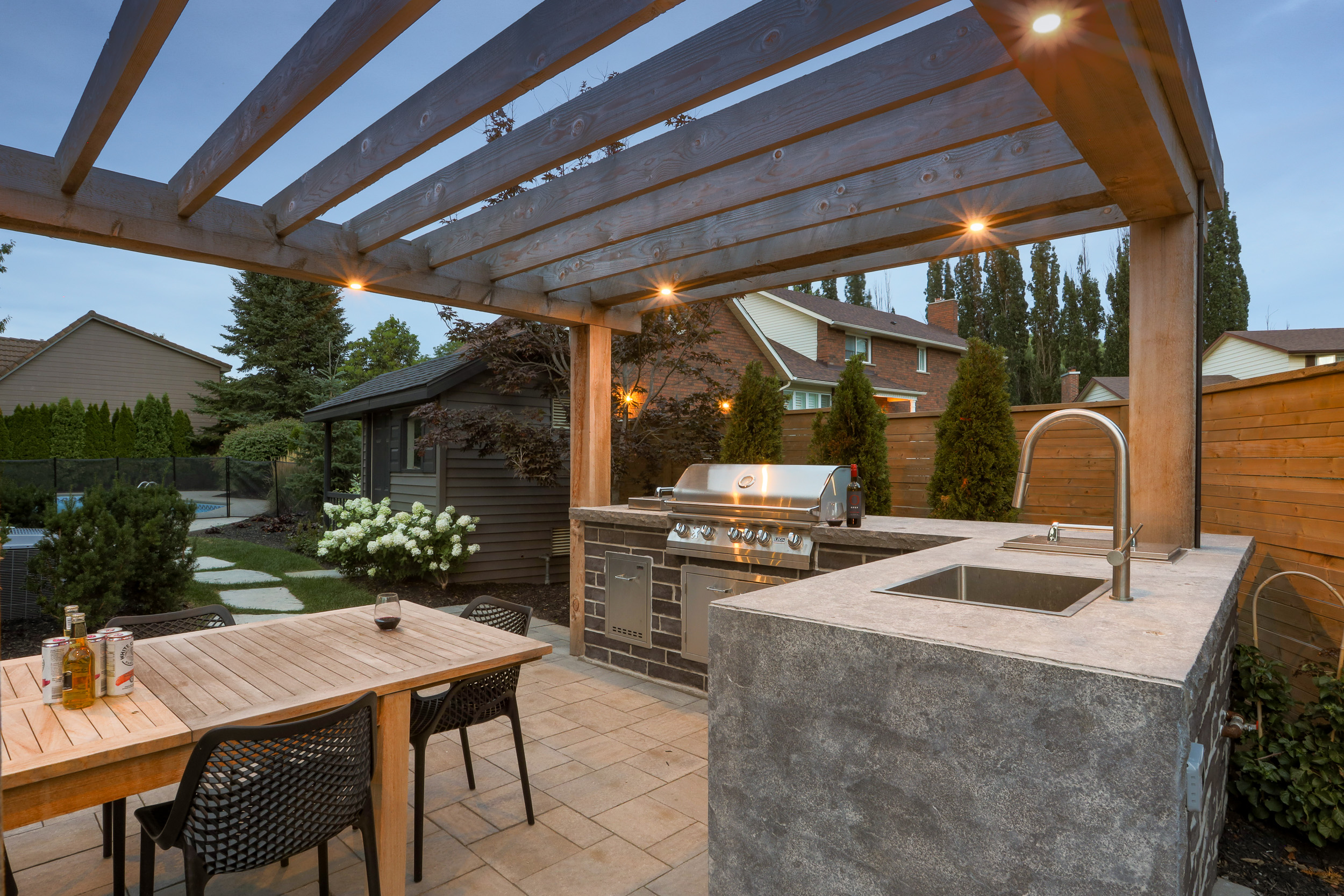 outdoor patio kitchen grimsby
